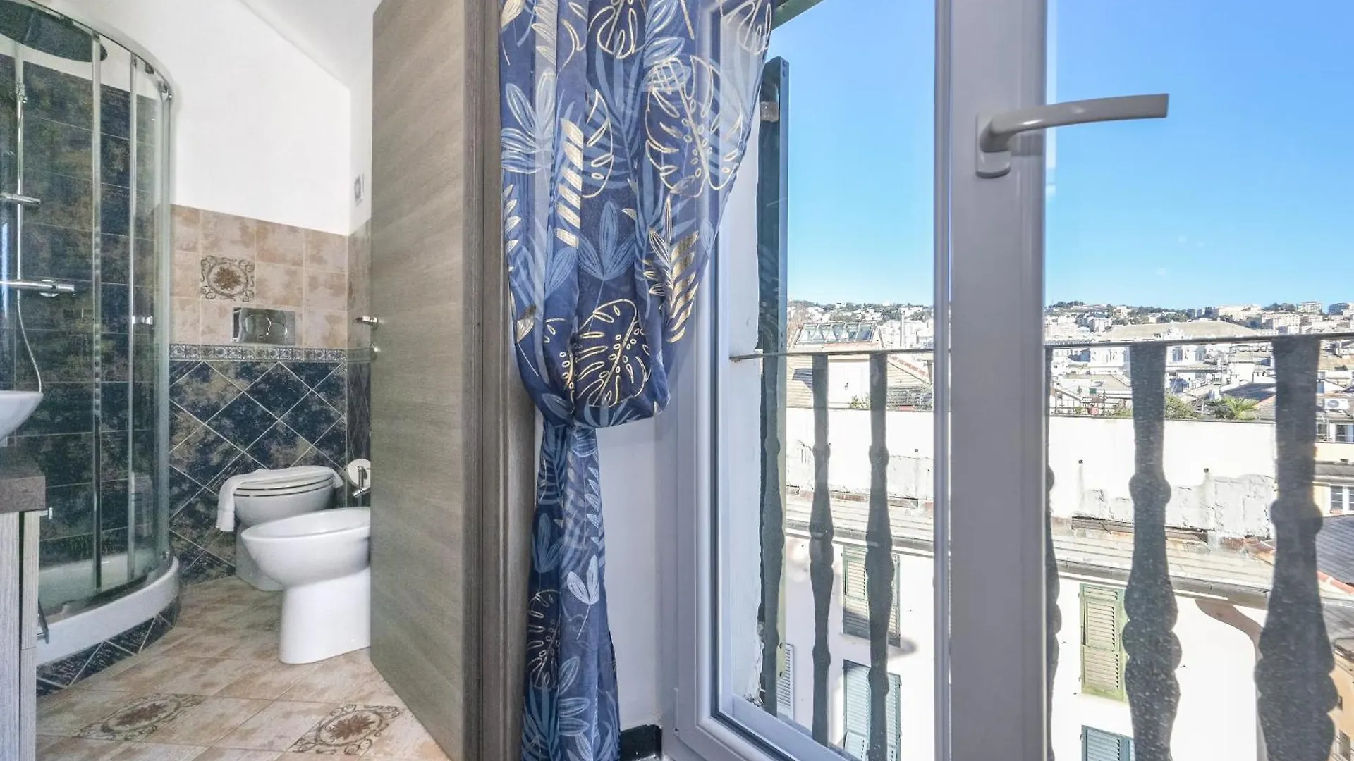 Lovely Room On Rooftops - Genovainrelax جنوة شقة