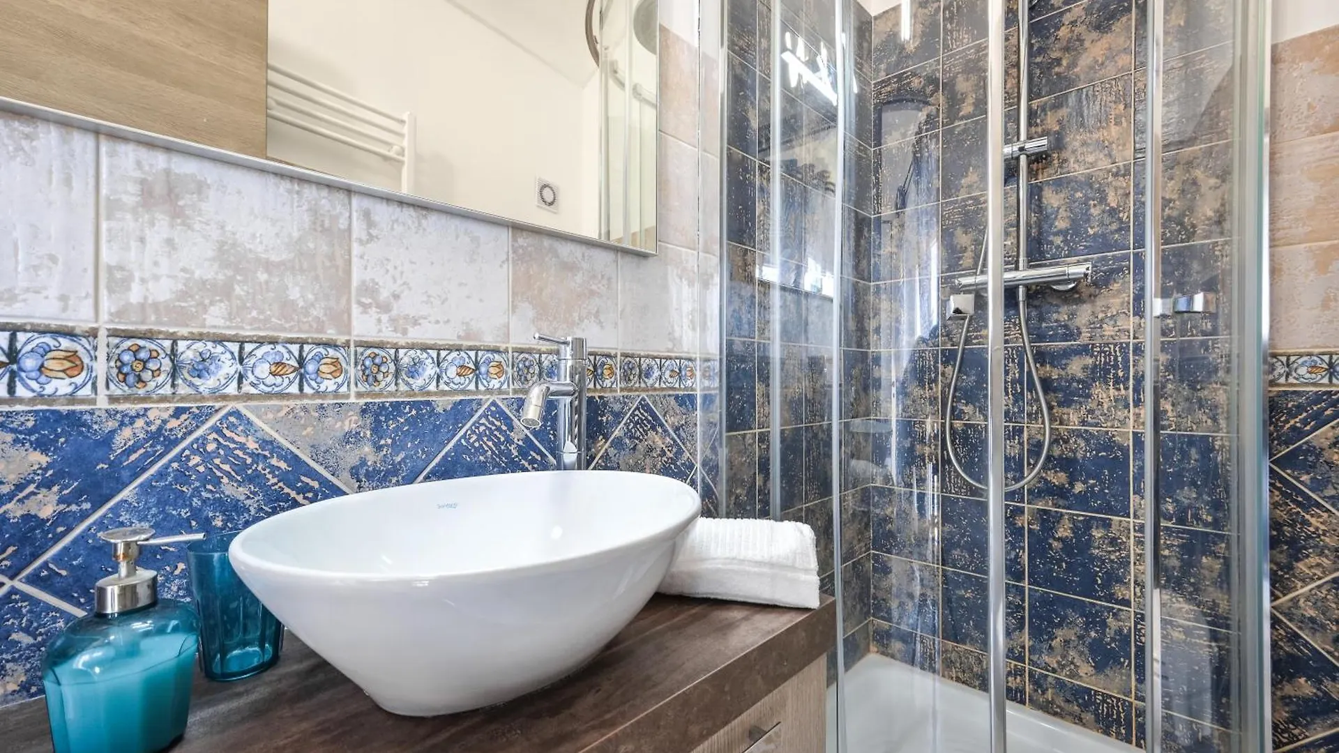 شقة Lovely Room On Rooftops - Genovainrelax جنوة إيطاليا