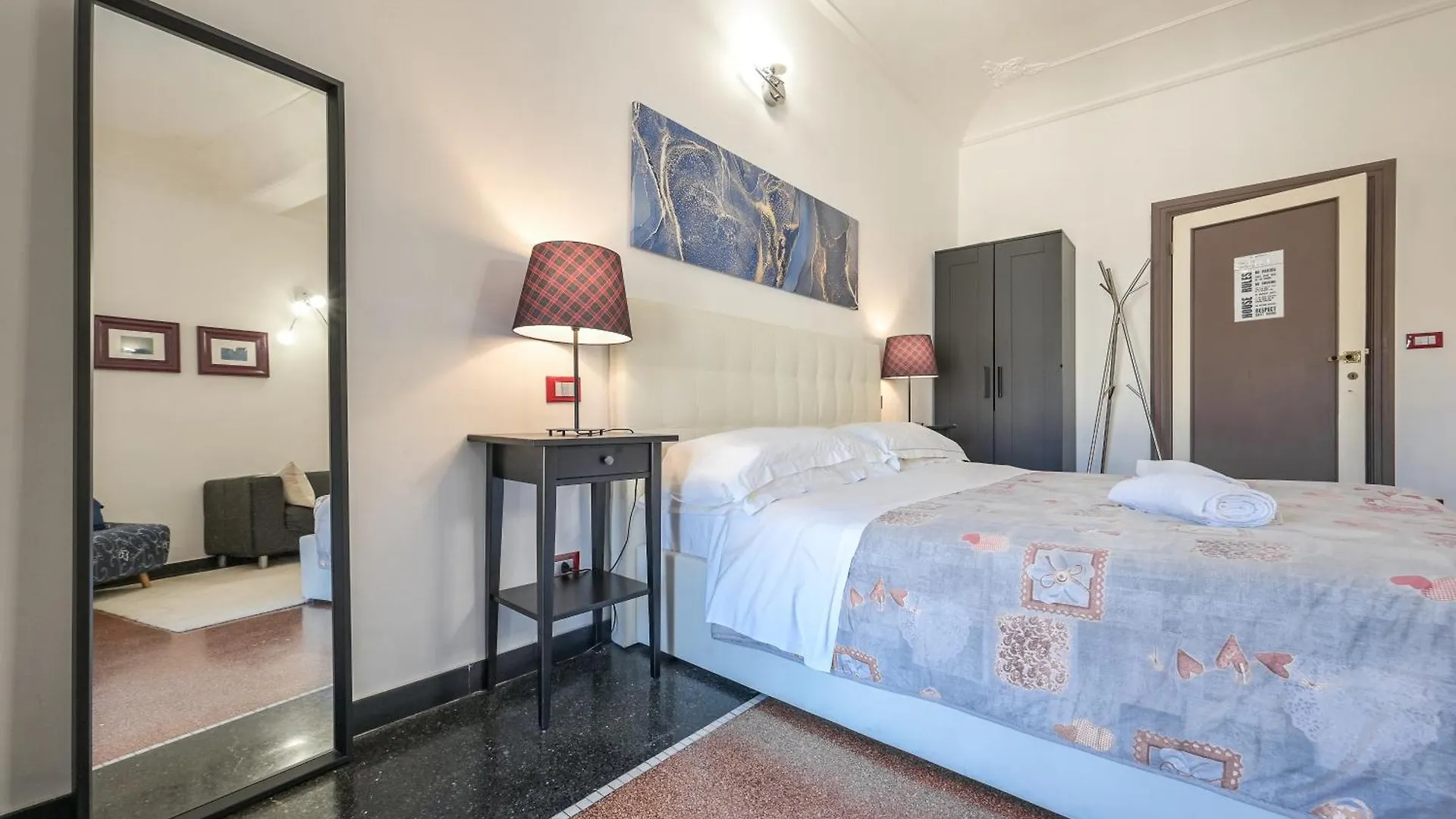 Lovely Room On Rooftops - Genovainrelax جنوة إيطاليا