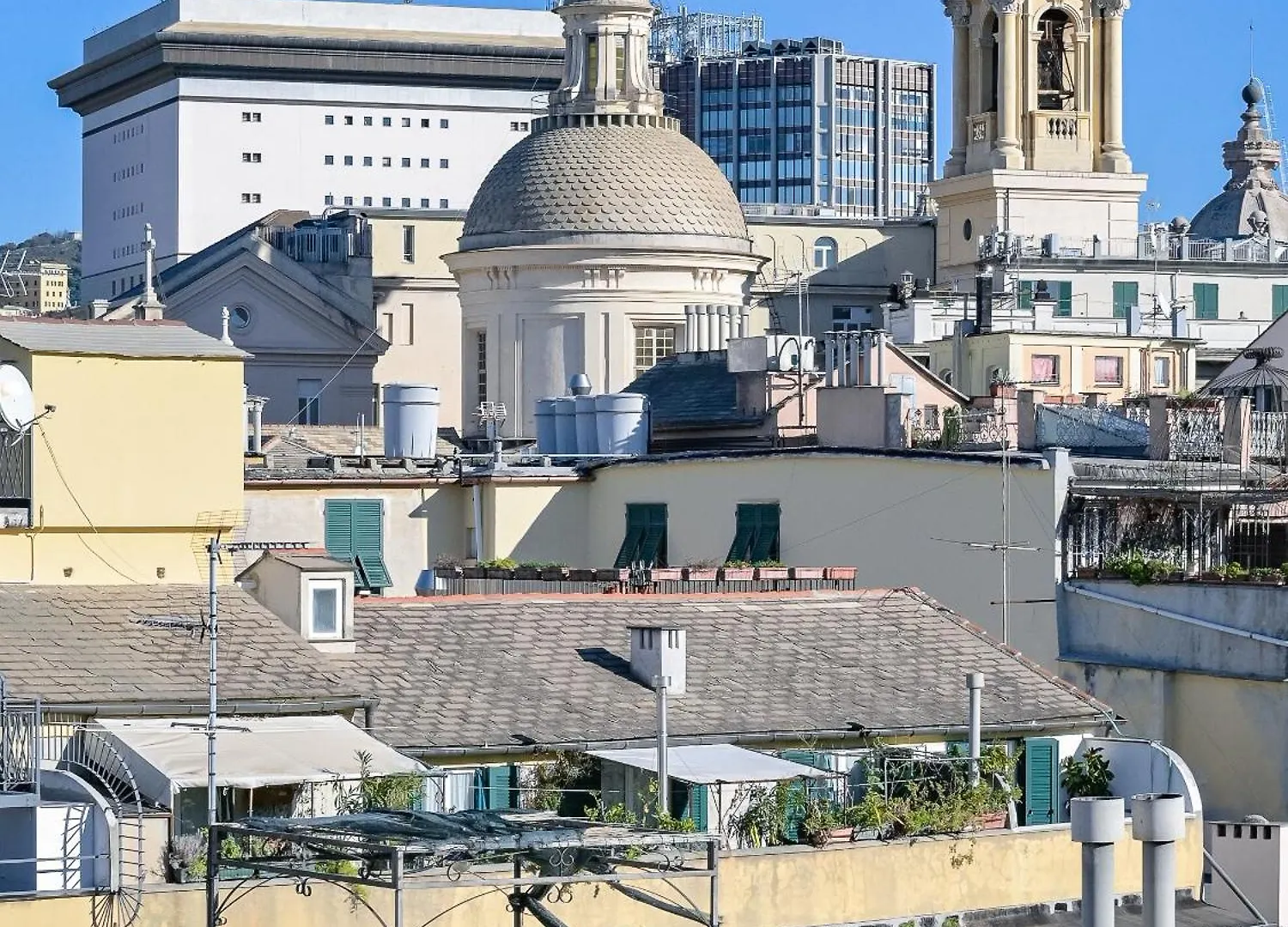 Lovely Room On Rooftops - Genovainrelax جنوة شقة